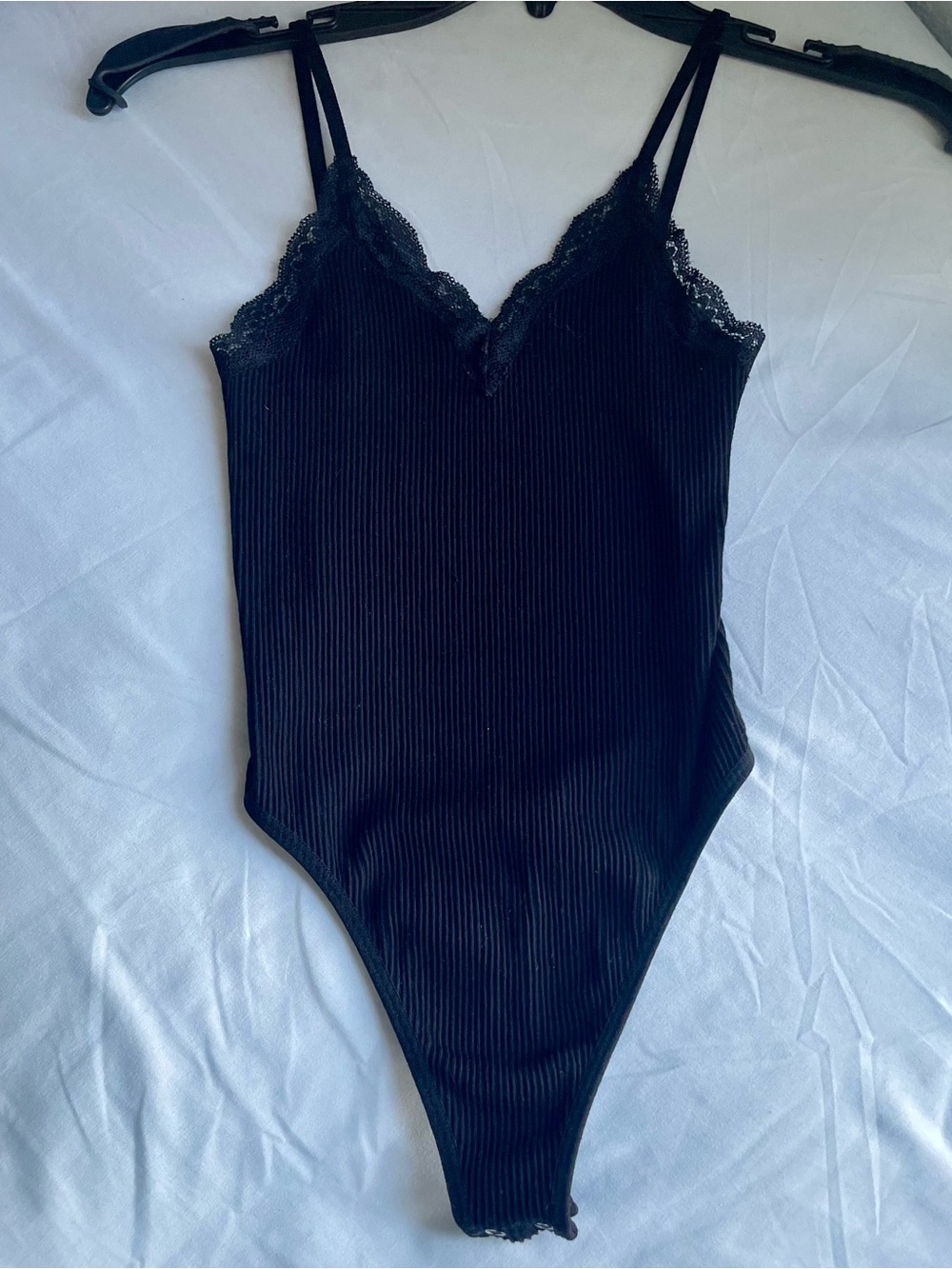 Black Lace-Trim Ribbed Cami Bodysuit Women's size XXS/XS
